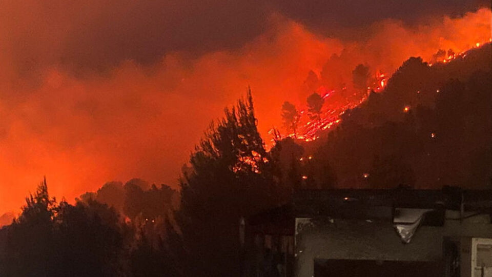 Hizbullah vurdu, İsrail'de yangın çıktı