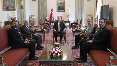 Yeni anayasa görüşmeleri sürüyor