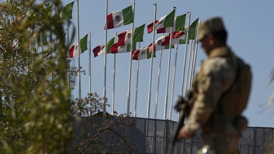 ABD, Meksika sınırını yasadışı geçişe kapattı