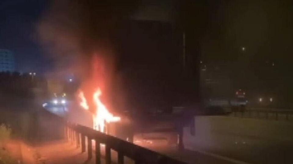 Kuzey Marmara Otoyolu'nda TIR yangını