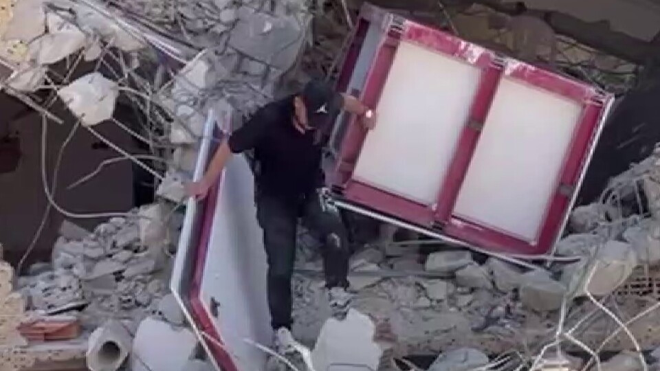 Deprem kabini için ölümcül deney!