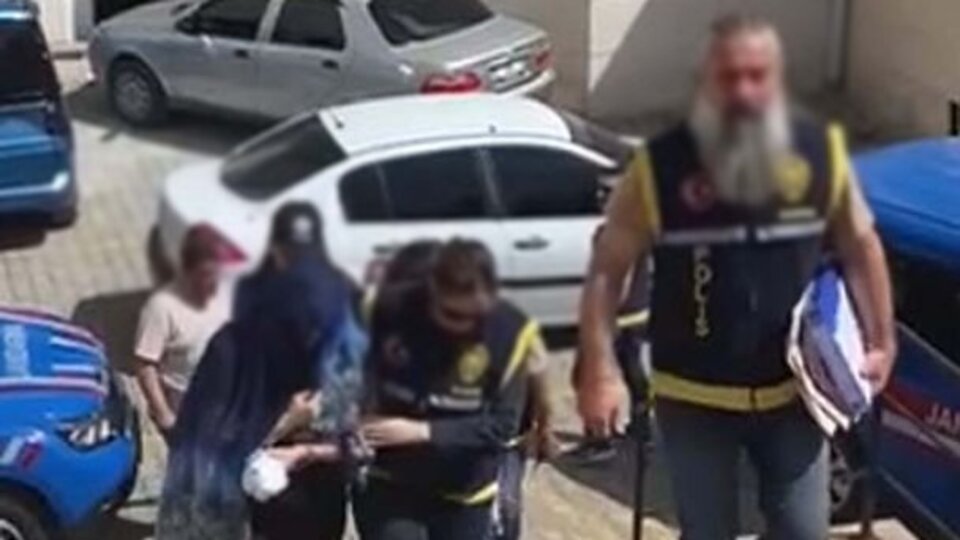 Balıkesir'de fuhuş operasyonu: 3 gözaltı