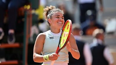 Paolini ve Andreeva yarı finalde