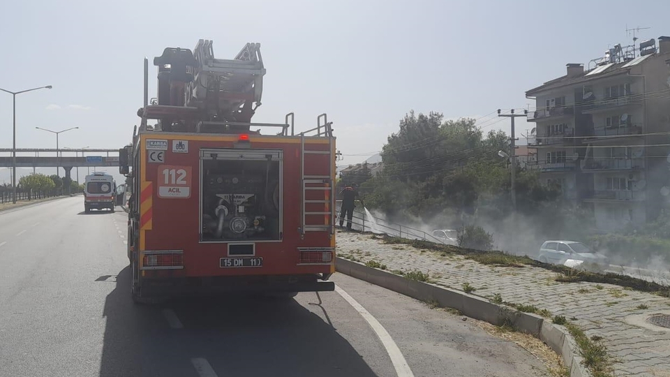 Çıkardığı yangına müdahale ederken kalp krizi geçirip öldü