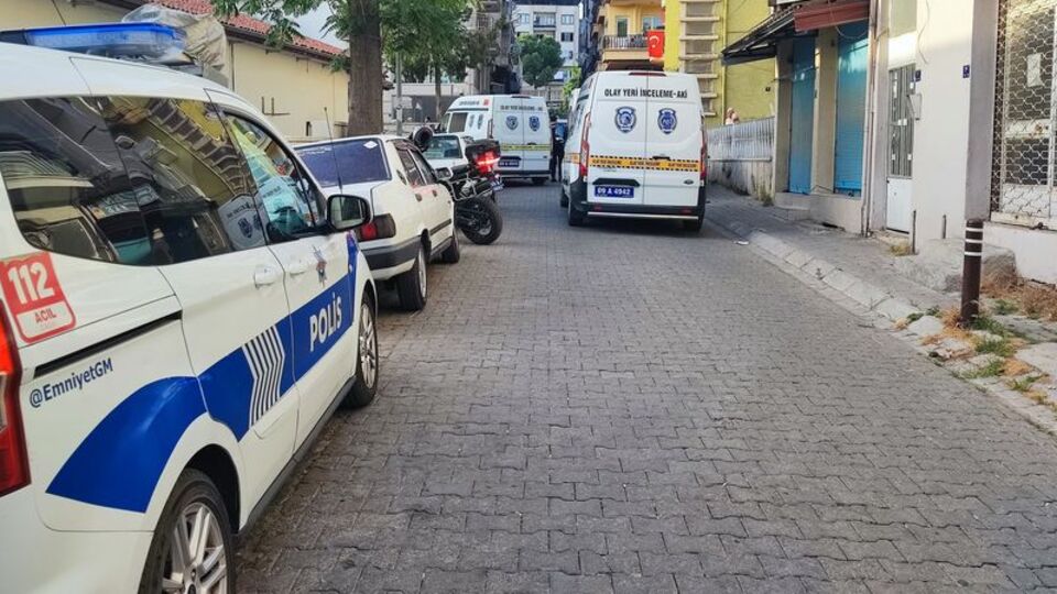 Tartıştığı eşini darbederek öldürdü