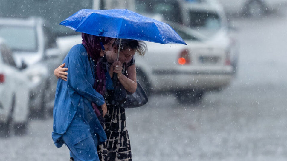 Kuzeyden güneye kritik yağış uyarısı!