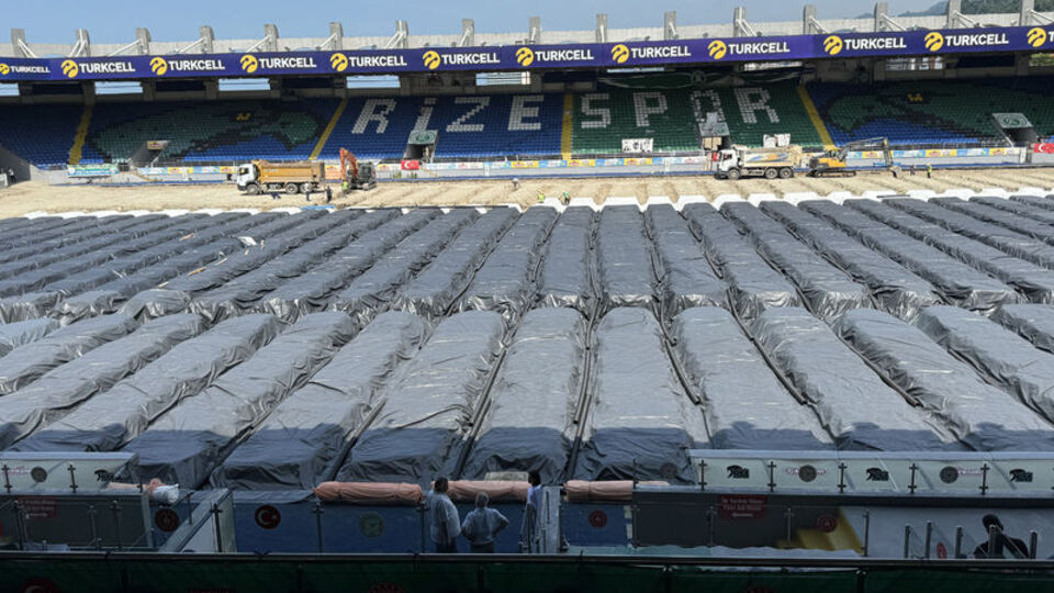 Çaykur Rizespor, stat zeminini yeniliyor!