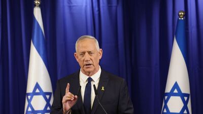 Gantz, kabineden istifa ettiğini duyurdu