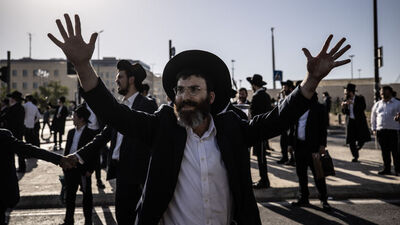 Ultra Ortodoks Yahudilere zorunlu askerlik muafiyeti