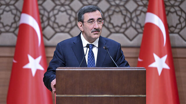  Cevdet Yılmaz'dan borsa işlemlerine vergi açıklaması