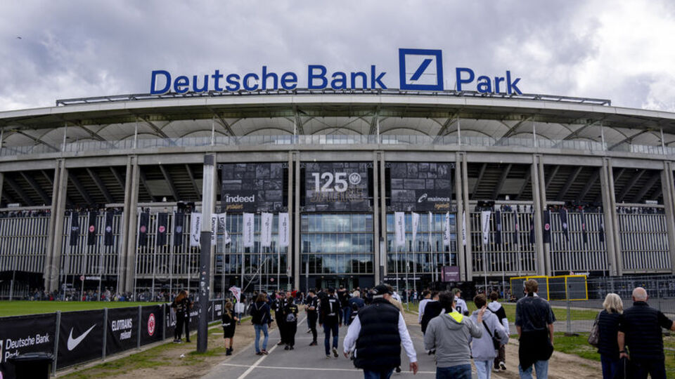 Almanya'da taraftarlar, futbolla coşacak!