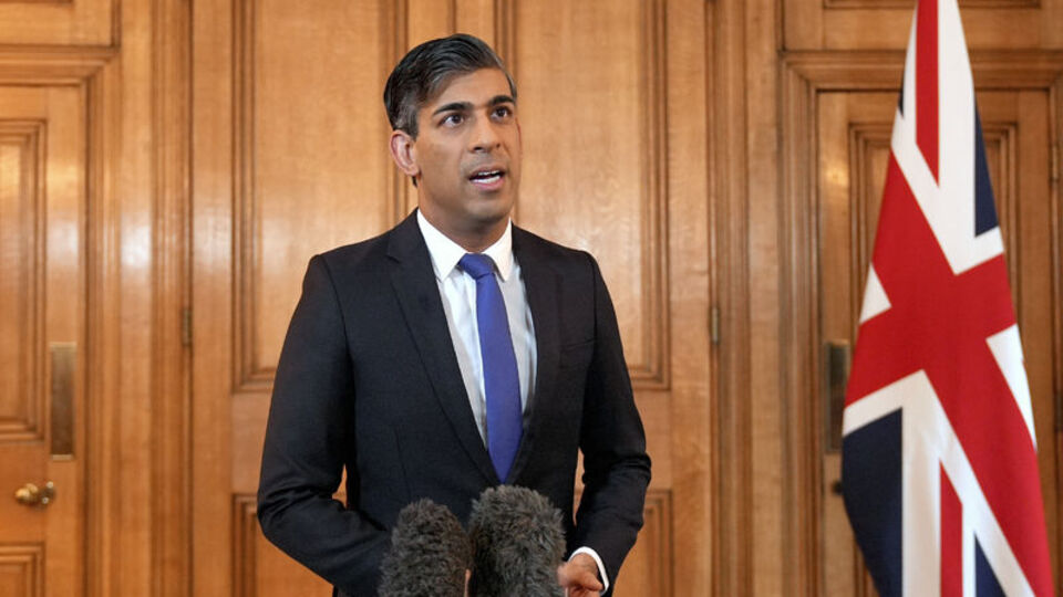 İngiliz Başbakan'dan itiraf: Kör değilim