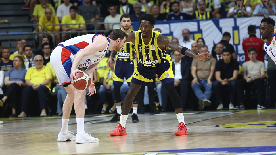 Fenerbahçe şampiyonluk için parkeye çıkacak!
