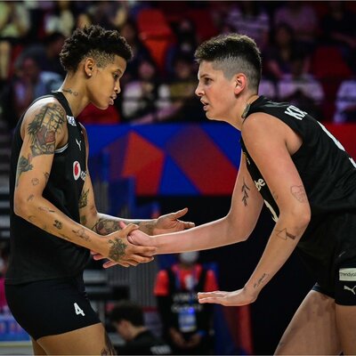 Sultanlar, Tayland'ı set vermeden geçti!