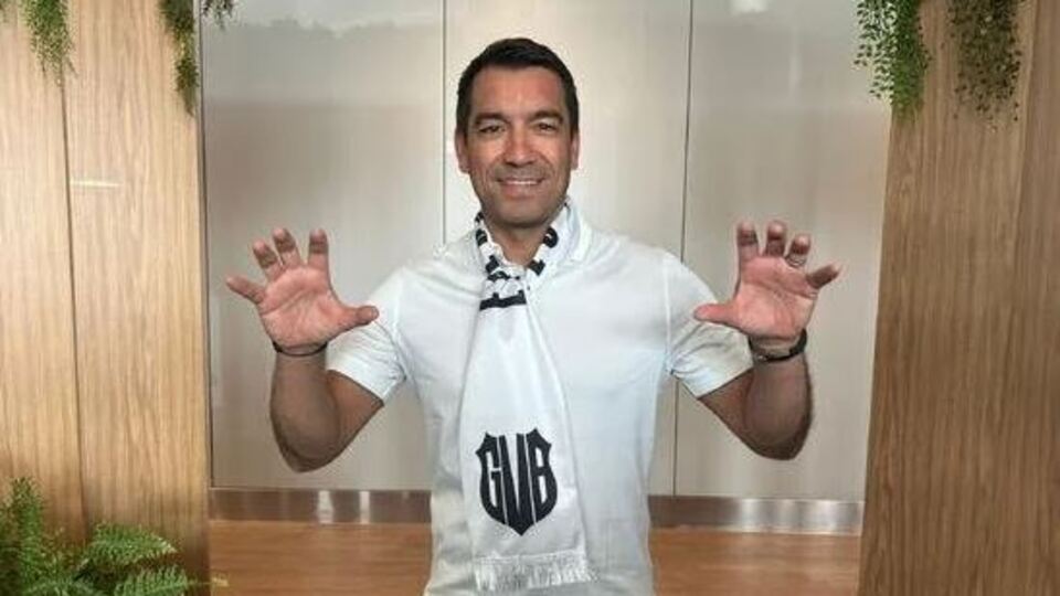 Beşiktaş'ın yeni teknik direktörü İstanbul'da!