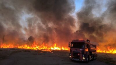 Petrol kuyusu çevresinde korkutan yangın