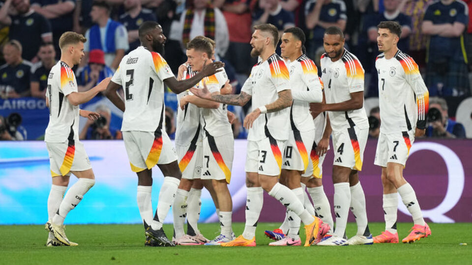 Almanya'dan süper gala!