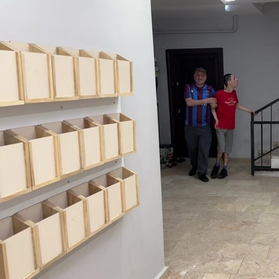 İki kez kanseri yendi, otizmli oğlu için hayata tutundu