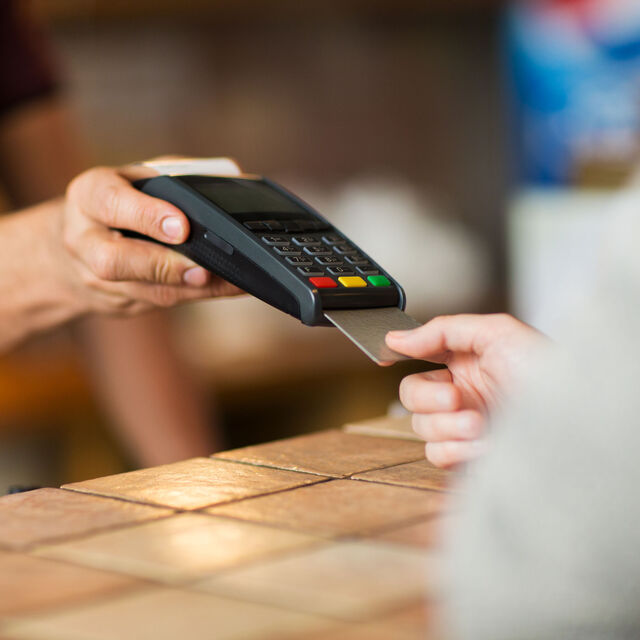 Kartlı ödemeler yıllık yüzde 103 yükseldi