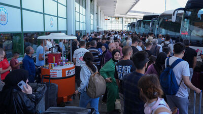 Firmalar ek seferler koydu! Otogarlar doldu taştı!