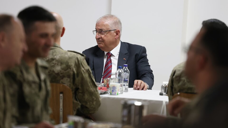 Mehmetçiğe bayram ziyareti