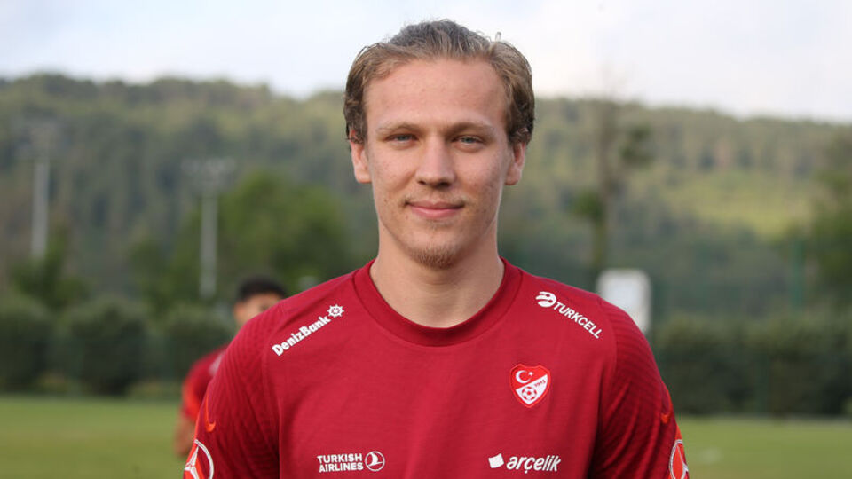 Milli Takım kampından ayrıldı