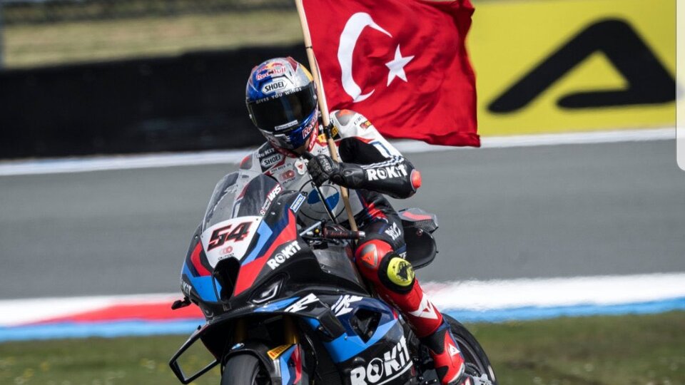 Razgatlıoğlu'ndan bir zafer daha!