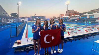 Milli yüzücülerden tarihi başarı!