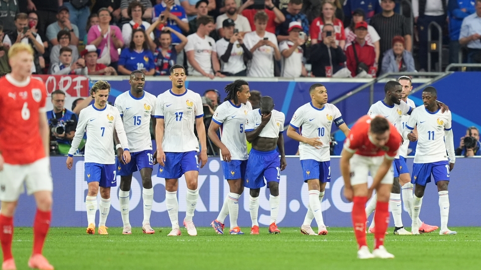 Fransa bir attı üç aldı!