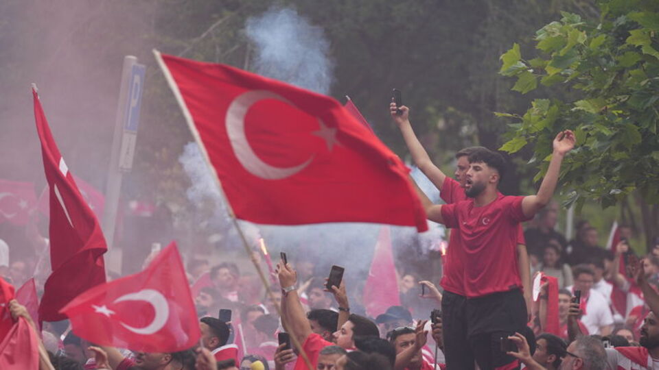 Dortmund'u kırmızı beyaza boyadık!