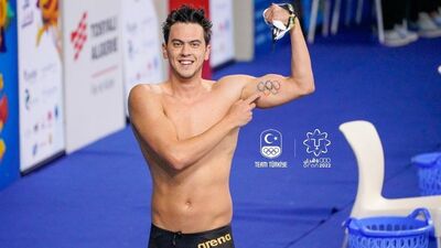 Milli yüzücü Berkay Öğretir'den olimpiyat kotası!