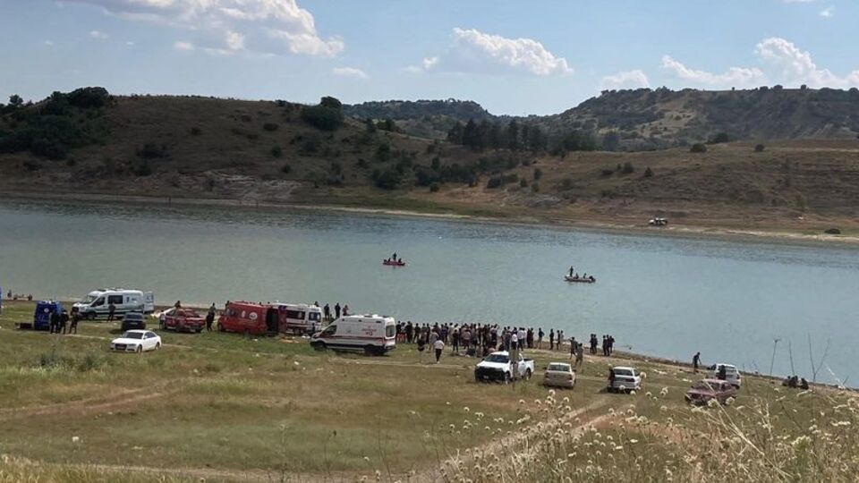 Tam facia! Serinlemek isteyen 3 kardeş boğuldu