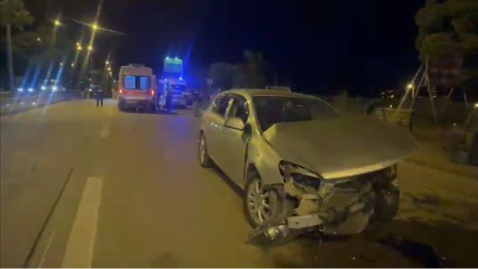 Kırıkkale'de iki otomobil çarpıştı: 6 yaralı