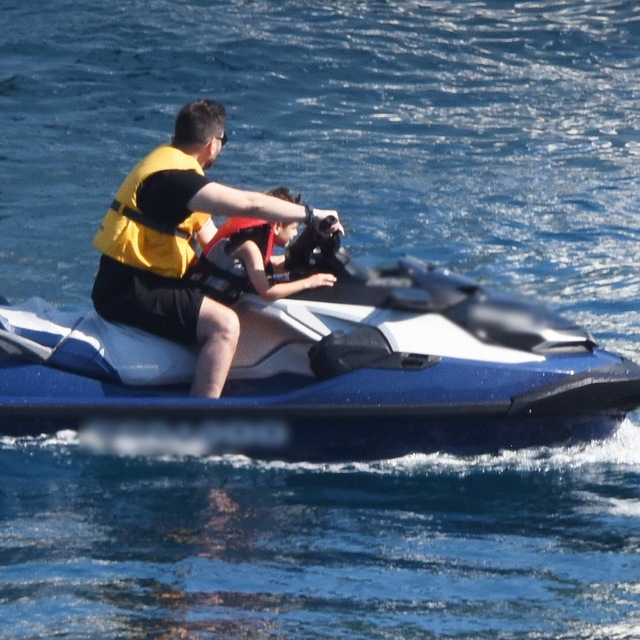 Baba - oğul jet ski keyfi