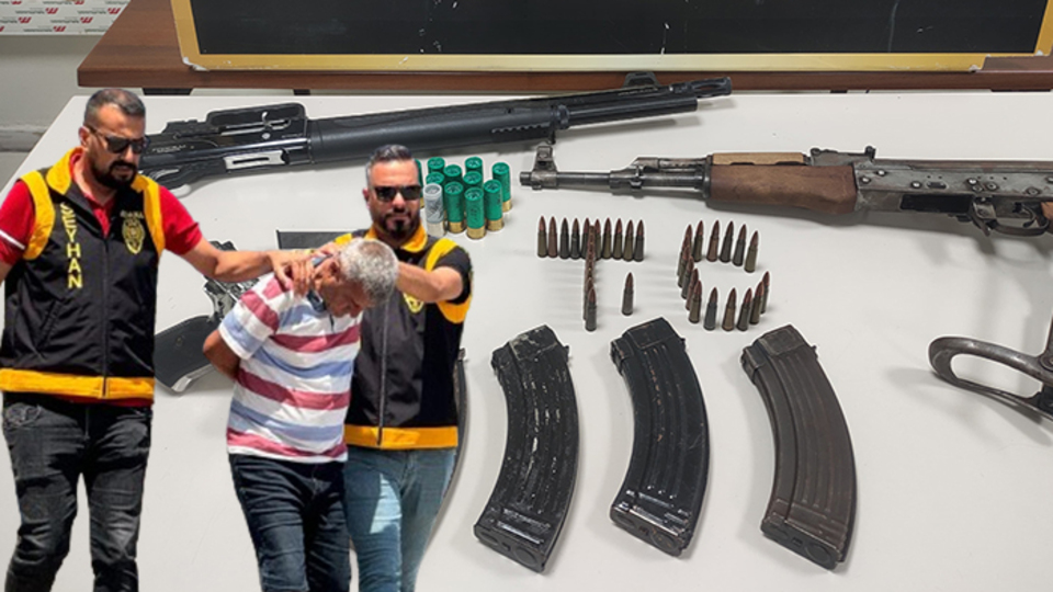 Evinden cephanelik çıktı