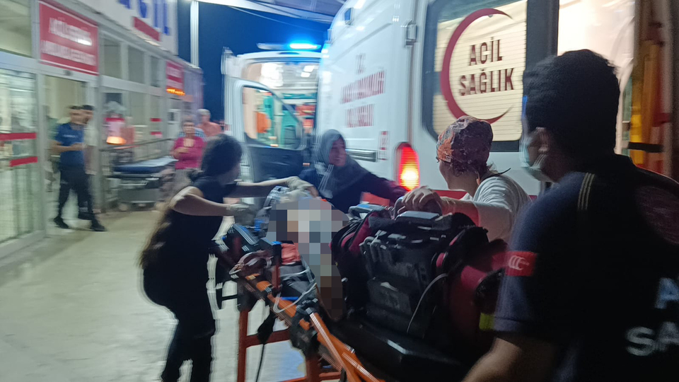 9 yaşındaki çocuk kazara kendini vurdu