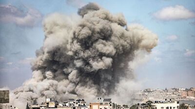 İsrail Gazze'yi yine vurdu: Çoğu çocuk 14 Filistinli öldü