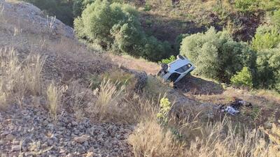 Uçuruma yuvarlandı: 1 ölü, 2 yaralı