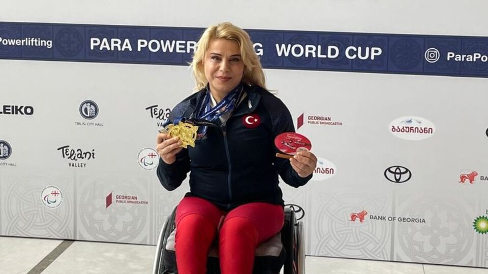 Nazmiye Muratlı'dan 4 madalya