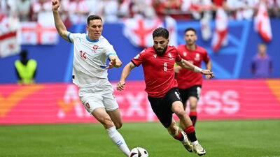 Rakiplerimiz bize çalıştı!