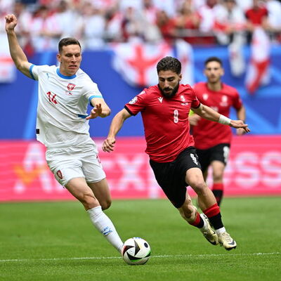 Rakiplerimiz bize çalıştı!