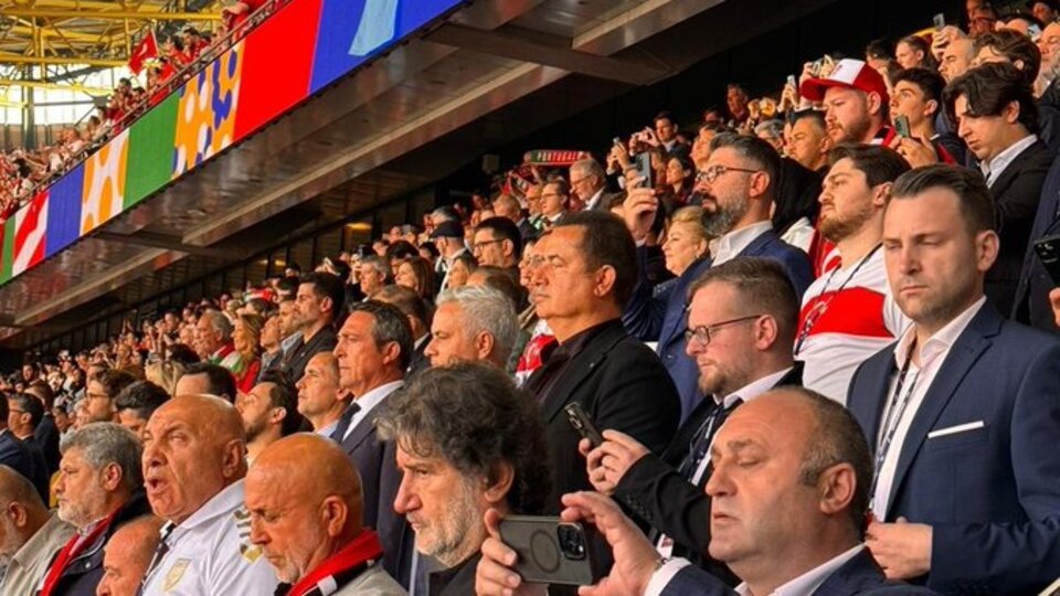 Mou ve Ali Koç, Portekiz maçını izledi