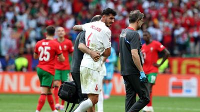 Samet Akaydın sakatlandı!