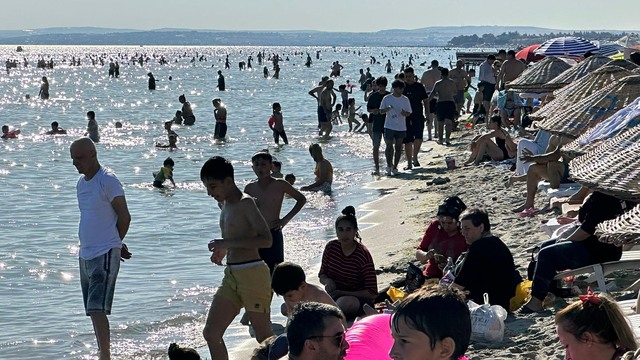 Kurban Bayramı tatilinde 30 binlik nüfus 500 bine çıktı: 450 ton çöp toplandı