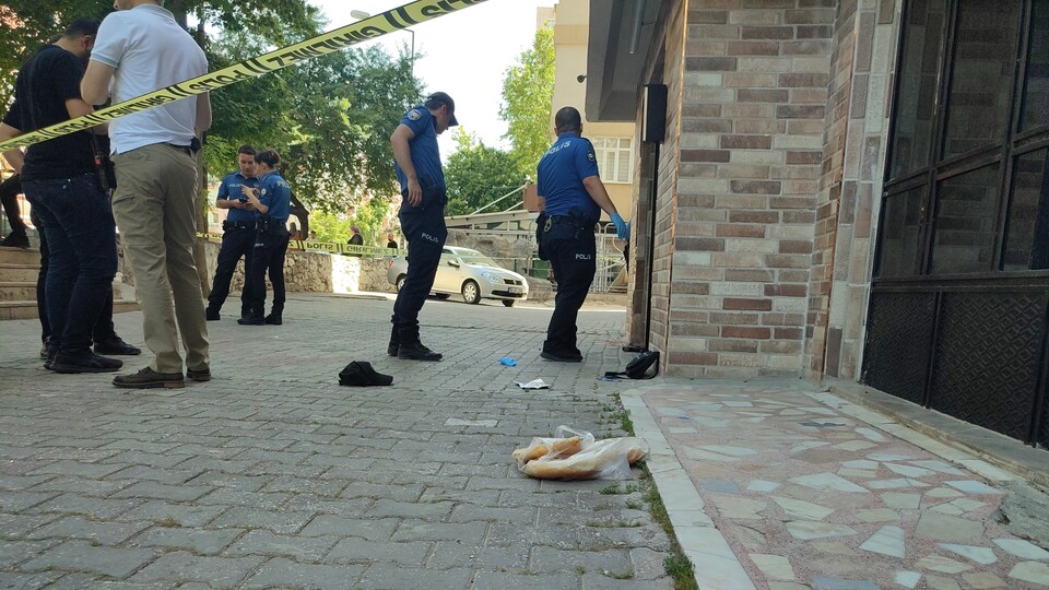 Eski sevgilisi başından vurdu! Geride kalan görüntü kahretti