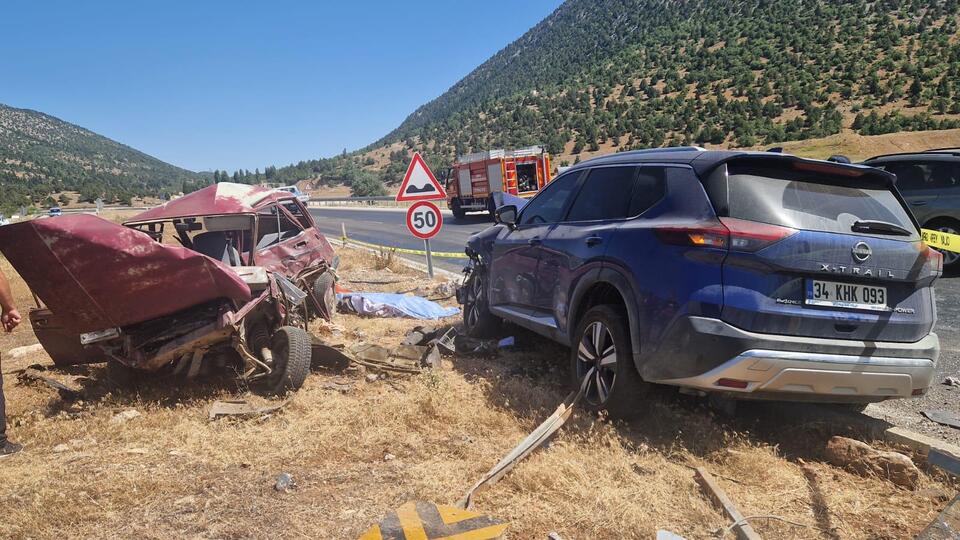 Konya'da feci kaza: 2 ölü, 2 yaralı