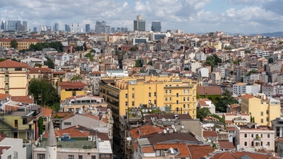 Konut fiyatları nisanda aylık 2,24 arttı