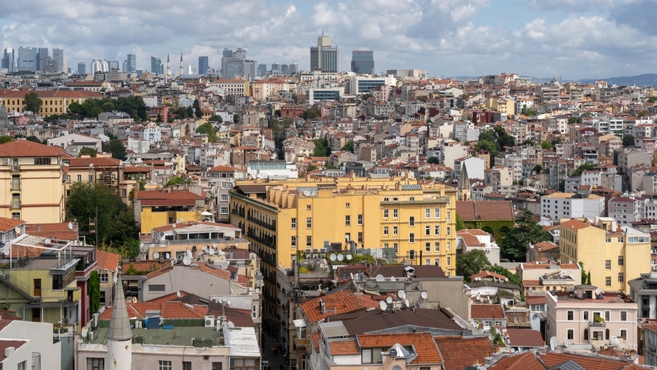 Konut fiyatları nisanda aylık 2,24 arttı