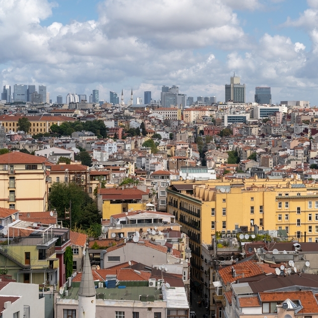 Konut fiyatları nisanda aylık 2,24 arttı