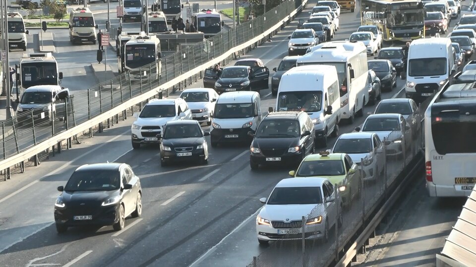 E-5'in bazı şeritleri 75 gün kapalı olacak